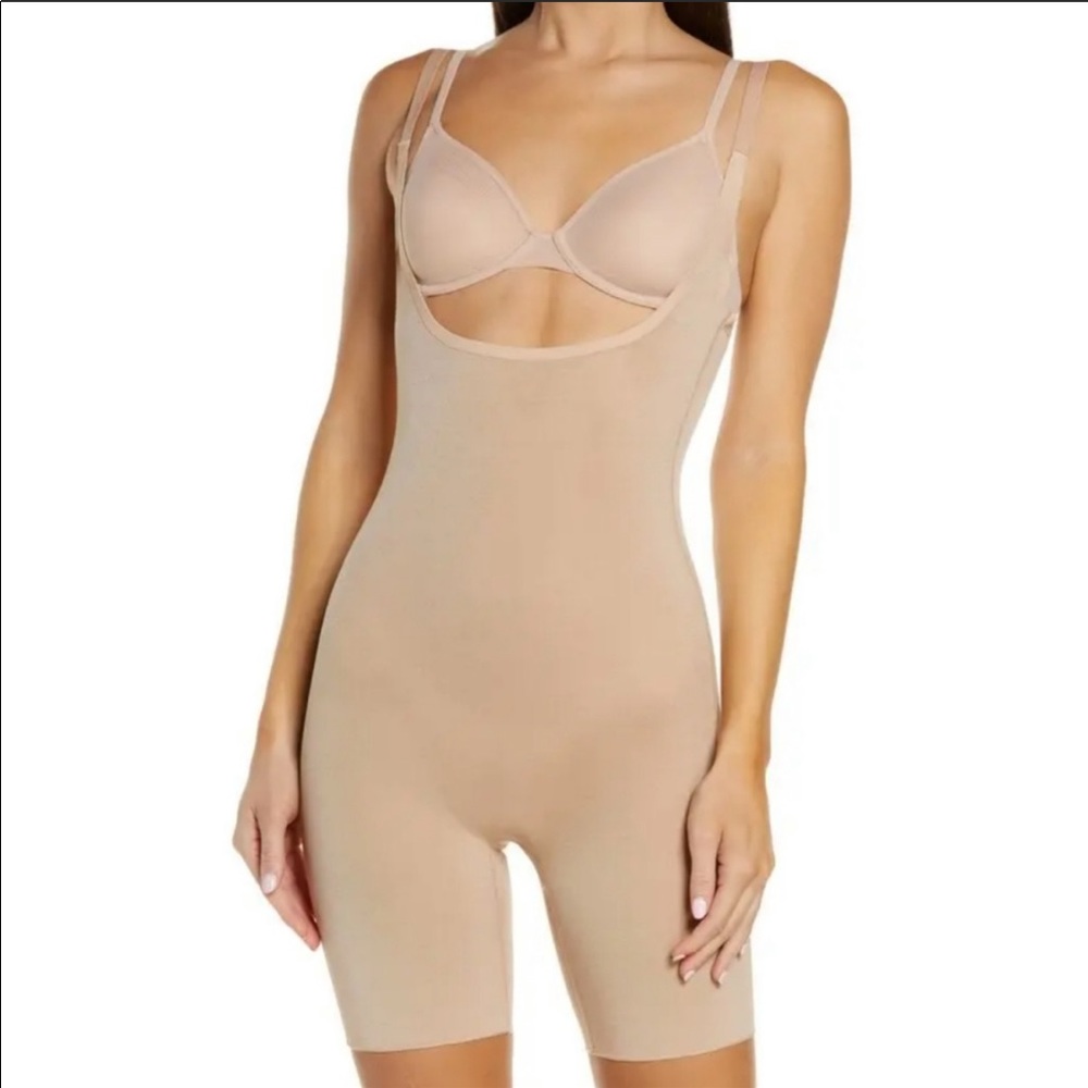 WAITLIST ~ SKIMS Open Bust Bodysuit S/M